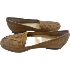 Liz Claiborne Towne Women Sz 6.5 M Perforated Slip On Camel Brown Loafers Shoes